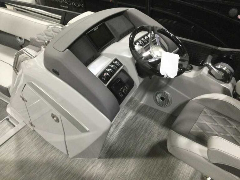 2021 Bennington 25RTFBA - Bowrider US-ETWK6565B121 [photo 11]